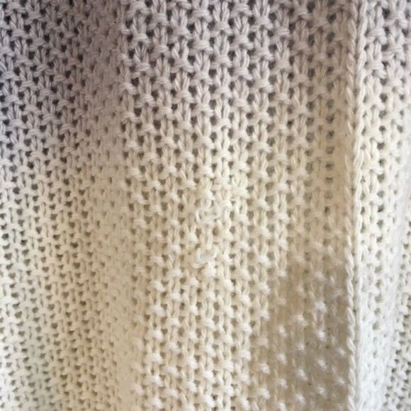 The brand medium grey and cream knit sweater - Picture 8 of 8